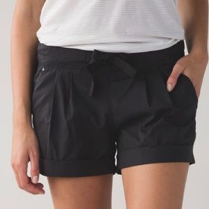 Lululemon Spring Break Away Short